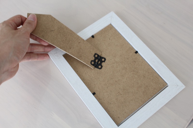 フォトフレーム_スタンドを折る_2