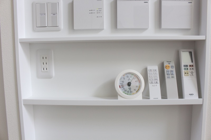 リモコンニッチ_中段