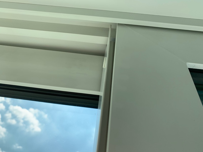 窓サッシの側面外れ_2