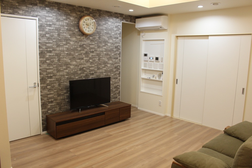 クロス_テレビ壁_全体_1