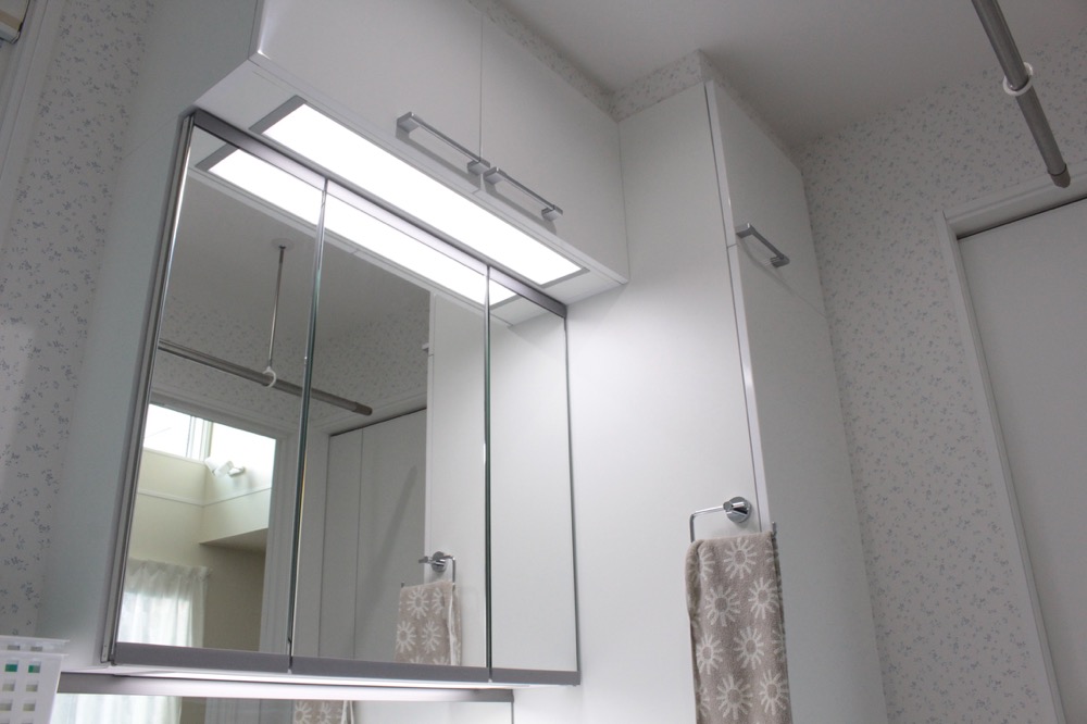 クロス_洗面所_全体_3