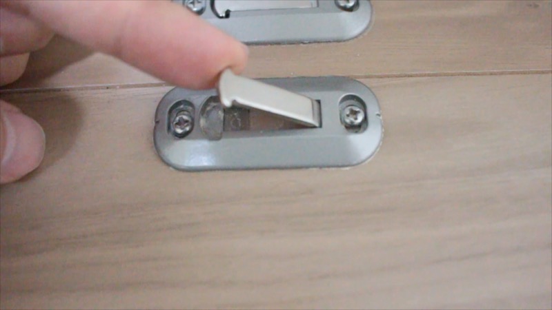 吊り戸_床部品_上げる