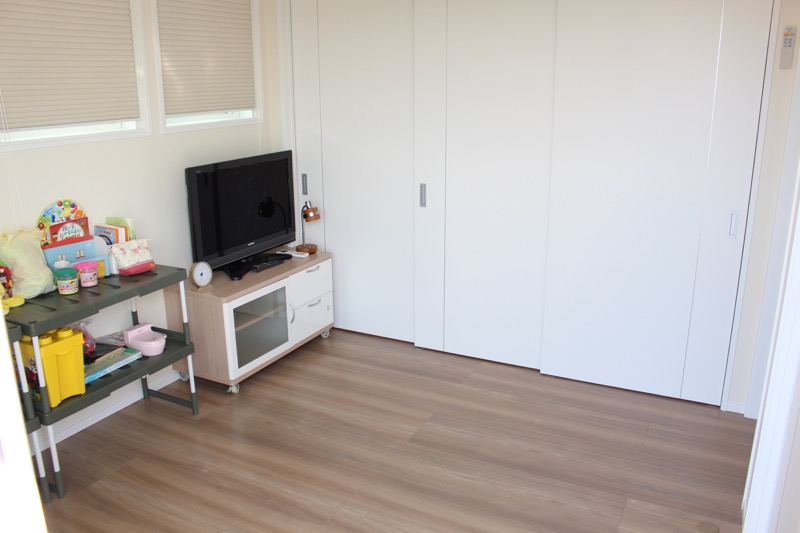 子ども部屋_間仕切り_閉めた