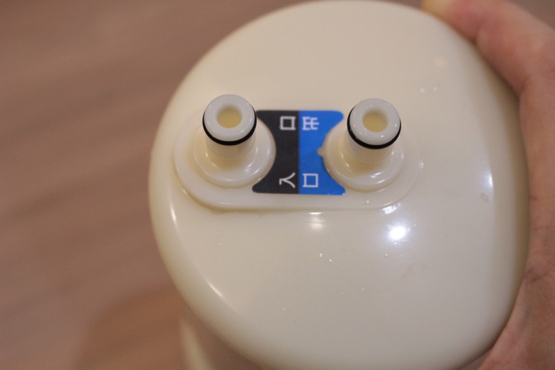 浄水カートリッジ_入口出口