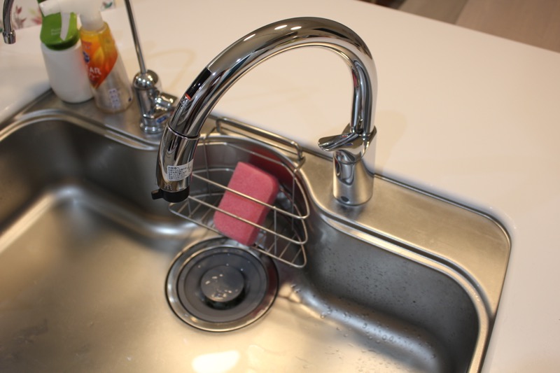 タッチレス水栓