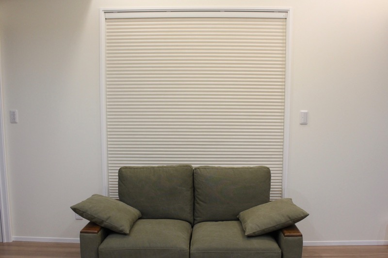 ハニカムシェード_リビング