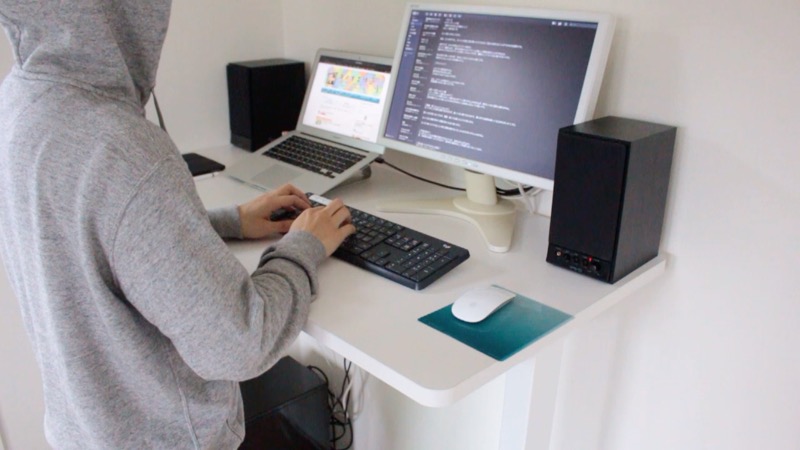 FLEXISPOT_立ってPC作業
