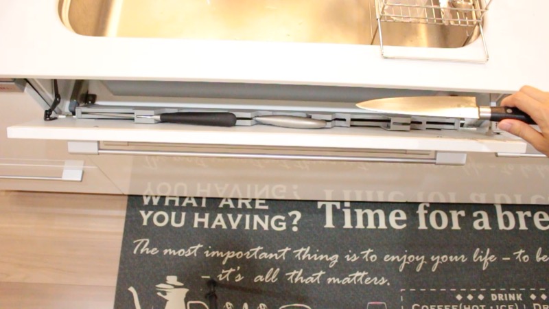 スマートキッチン_収納内容_包丁差し