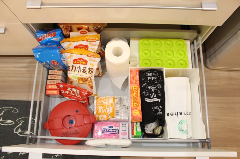 カップボード_下部右_下段