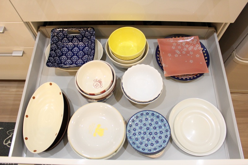 カップボード_下部右_中段