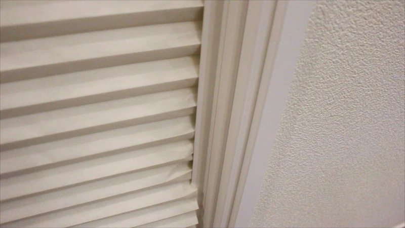 ハニカムシェード_外れた