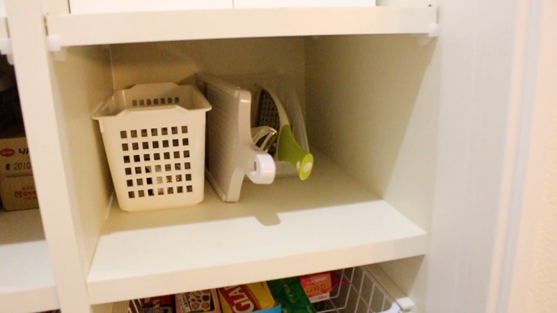 パントリー中身_右_上から3段目