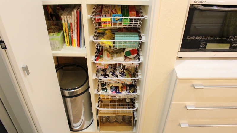 パントリー中身_右_下段