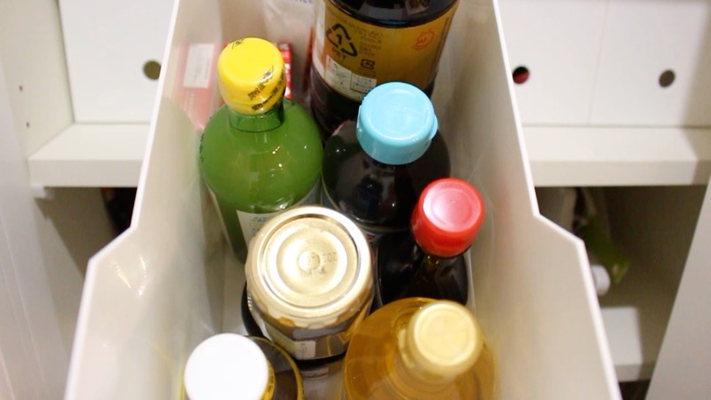 パントリー中身_左_上から2段目_右ボックス