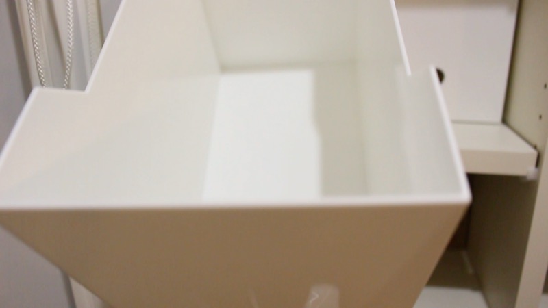 パントリー中身_左_上から2段目_左ボックス