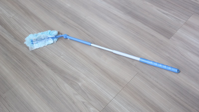 巾木のホコリ_掃除道具