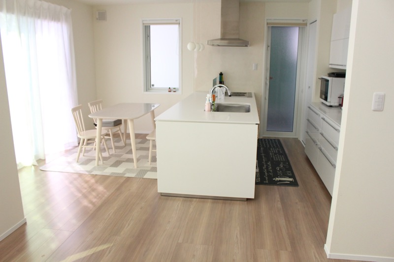 キッチンとダイニング_リビングと別空間