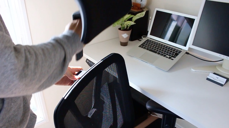 オフィスチェア_ヘッドレスト外す