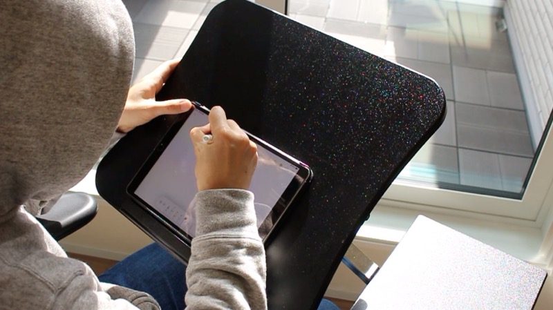 Tatkraftデスク_iPadとPencil