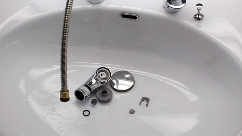 洗面台_シャワーヘッド分解後