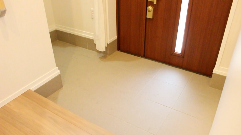 玄関タイル_掃除前_全体