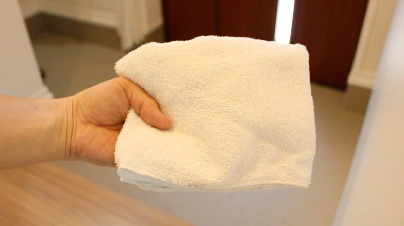 玄関タイル掃除_雑巾