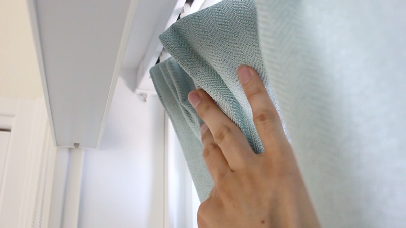 突っ張りカーテンレール_カーテンの上部