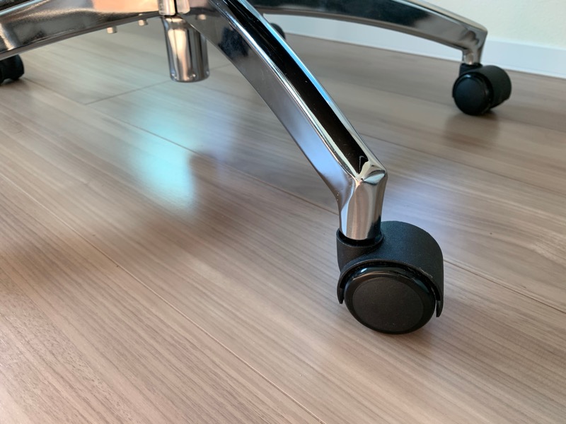 フローリング_チェアキャスターで傷つかない