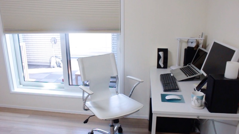 寝室_デスクとルーフガーデン