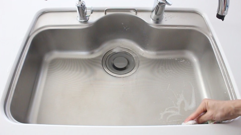 キッチンシンク_ホームリセットで掃除