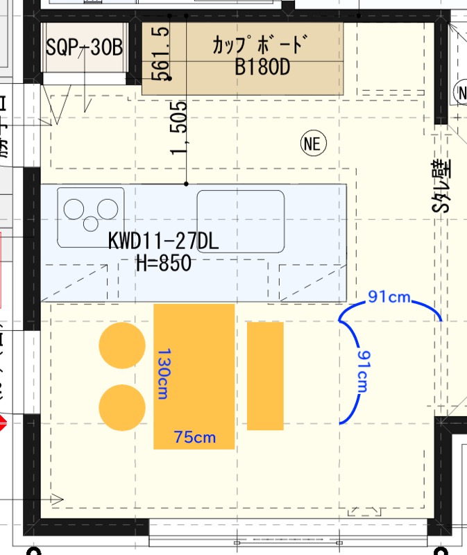 間取り図_1階_ダイニング_縦向きテーブル