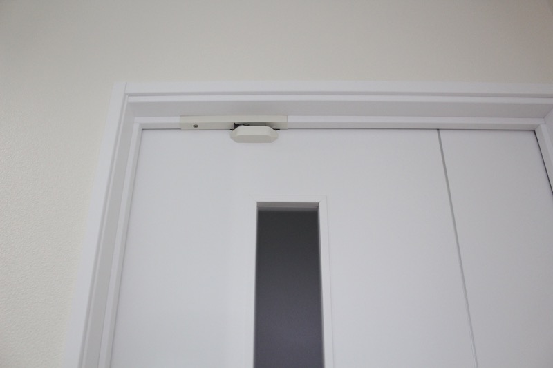 ドア部品の黄ばみ