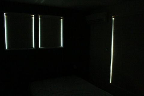 遮熱ハニカムシェード_昼