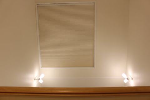 2階廊下_吹抜け窓