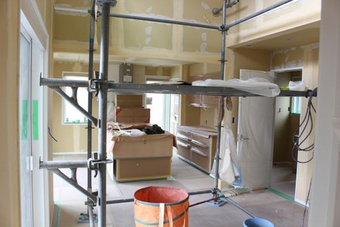 リビング_吹抜に足場