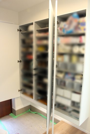 シューズウォール_開ける