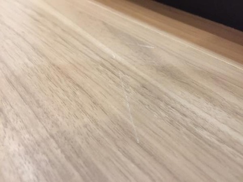 フローリングの傷_1