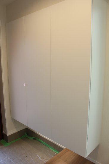 シューズウォール_閉める