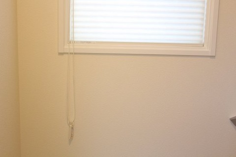 ハニカムシェードの紐