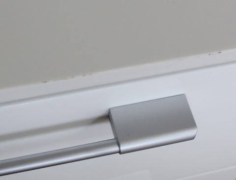 カップボードの傷