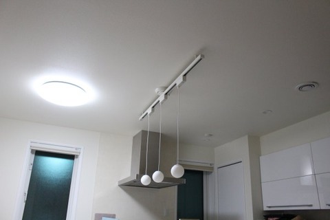 ダイニングキッチン照明_最小限